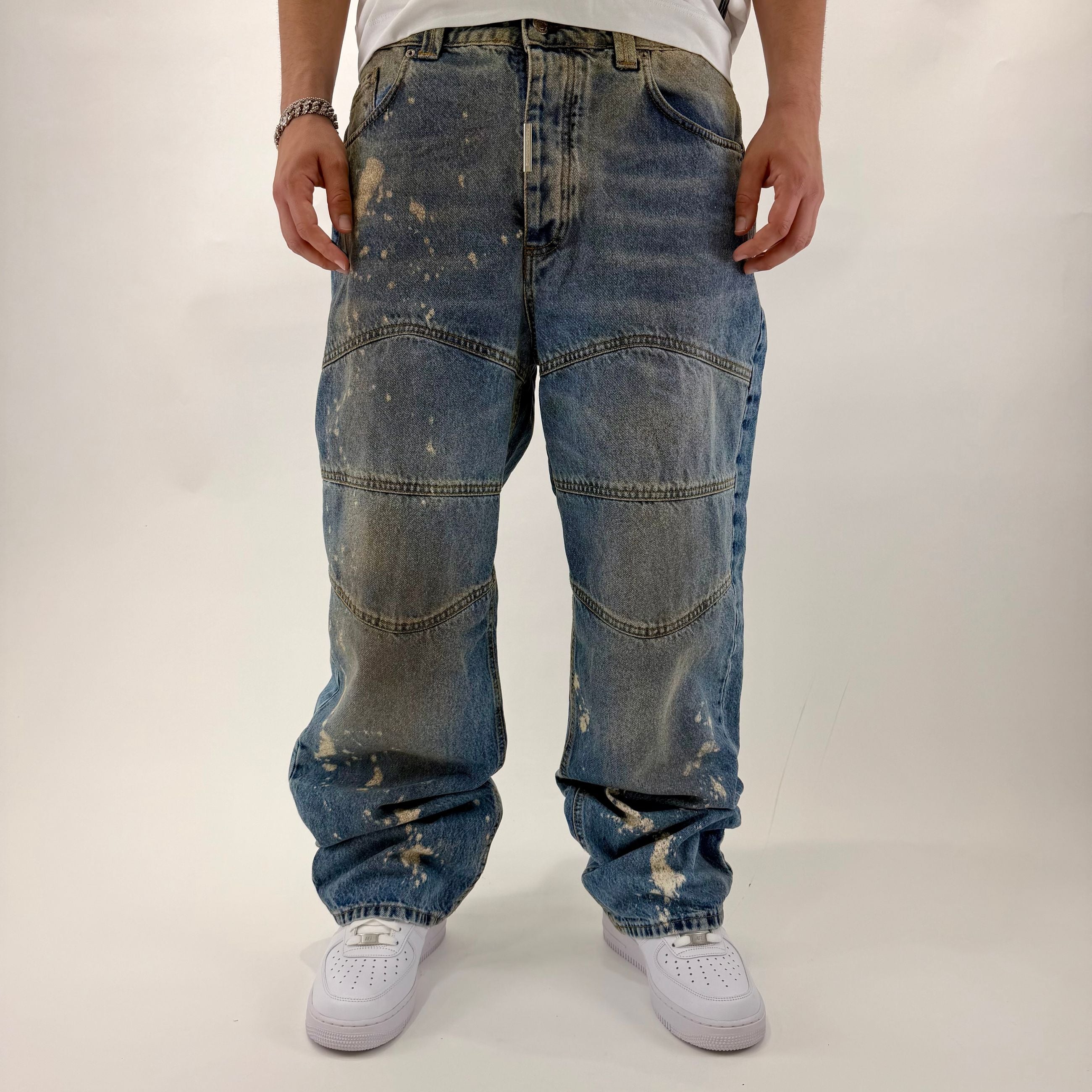 Baggy Bleach Sandblasted