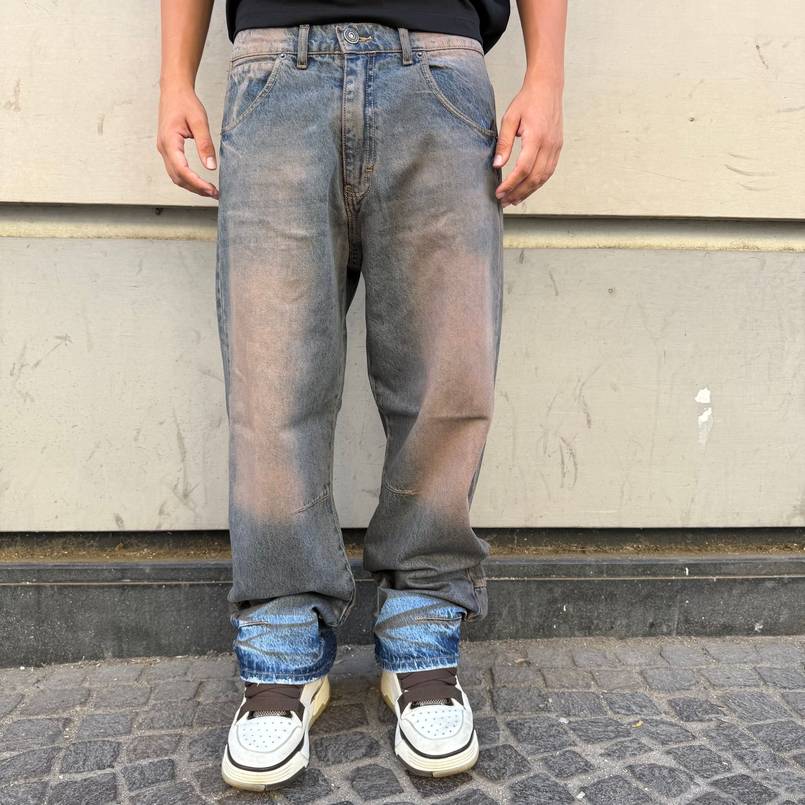 Baggy Sandblasted Jeans