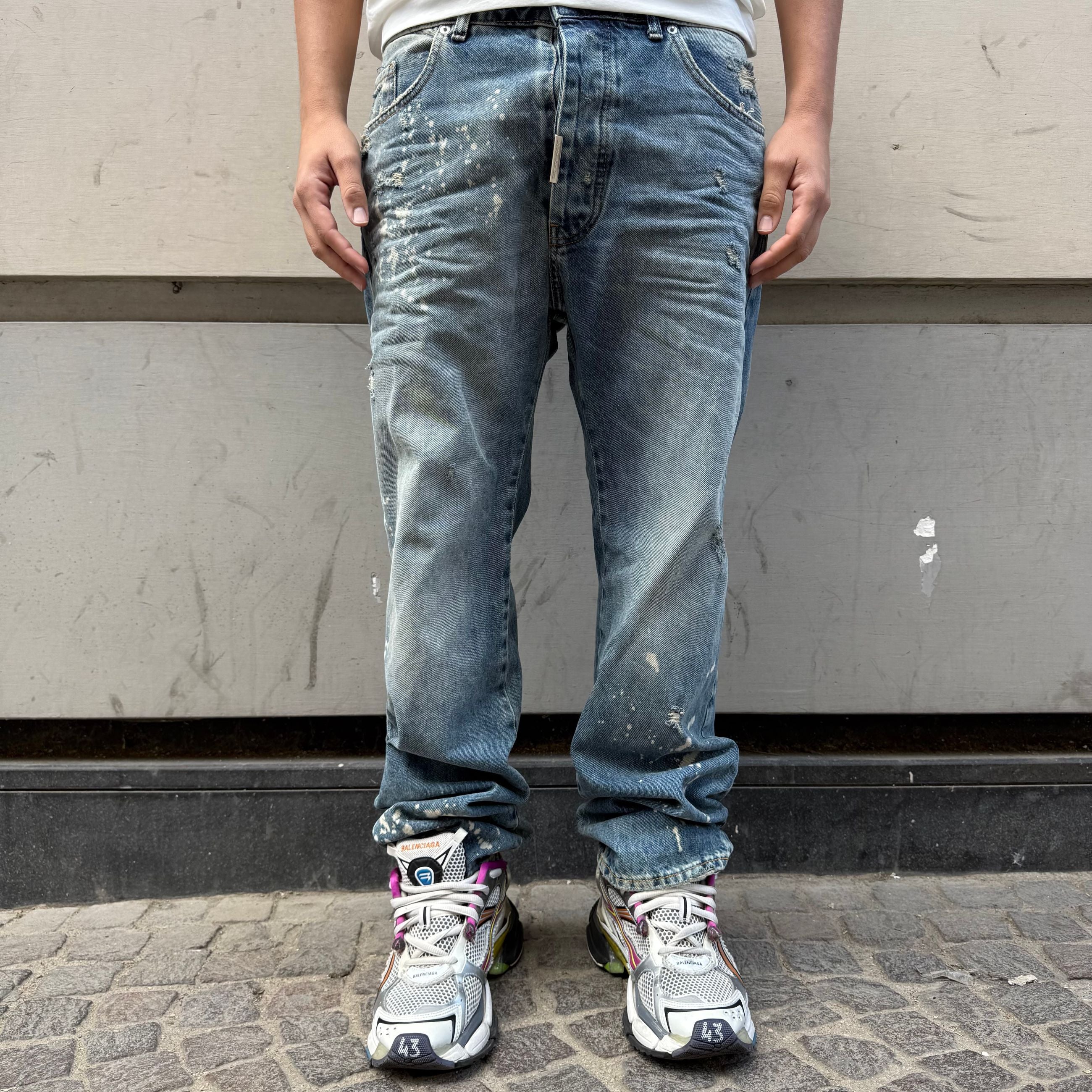 Baggy Bleach Jeans